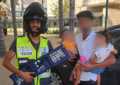 נתיבות: שני אחים קטנים ננעלו ברכב וחולצו בשלום על ידימתנדב ידידים | ״הרגשת סיפוק כשהילדים מחולצים בריאיםוללא פגע״