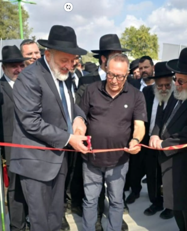 “חי את השטח”: הרב אריה דרעי בנתיבות לחיזוק מוסדות התורה והטיפול בצרכי העיר